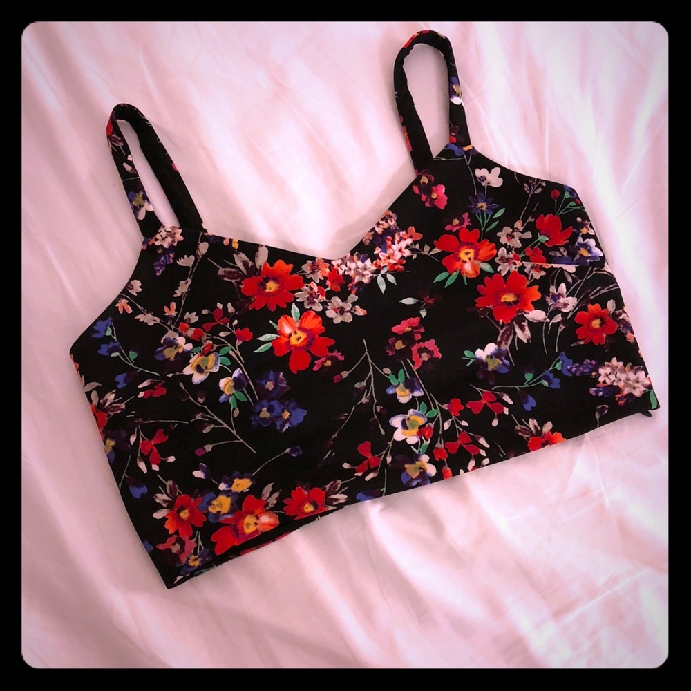 Black Floral Express Crop Top